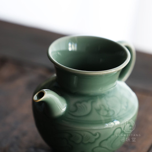 越窑青瓷公道杯复古有柄茶海分茶杯缠枝莲匀杯家用陶瓷功夫茶具