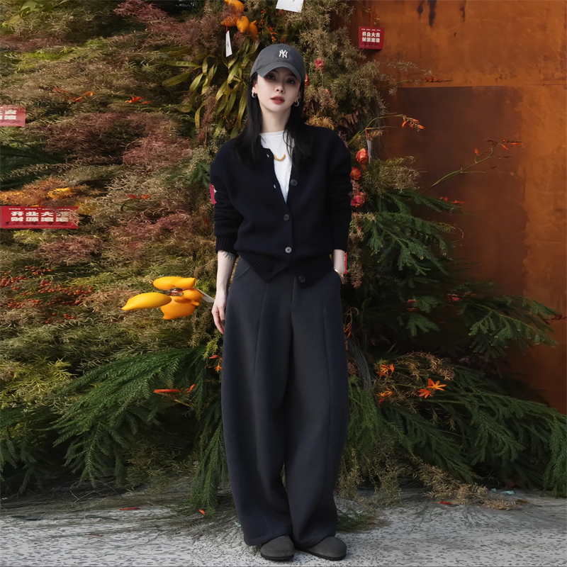 高级时尚套装长袖上衣搭配阔腿裤