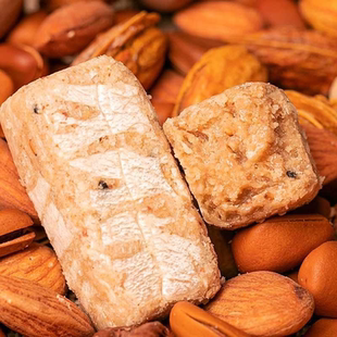 杏仁酥糖花生糖果大礼包喜糖大虾酥年货什锦果仁 超划算