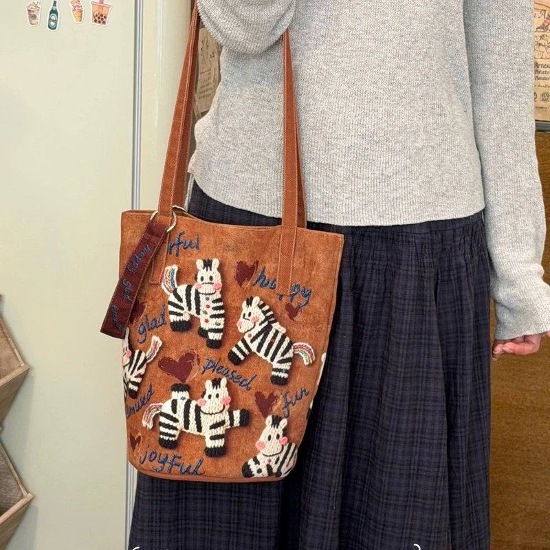 2026马年生肖包包马上开心韩系帆布包大容量水桶托特包单肩女Q,箱包皮具/热销女包/男包,通用款女包,淘宝优惠券,粉丝福利购,淘宝优惠卷