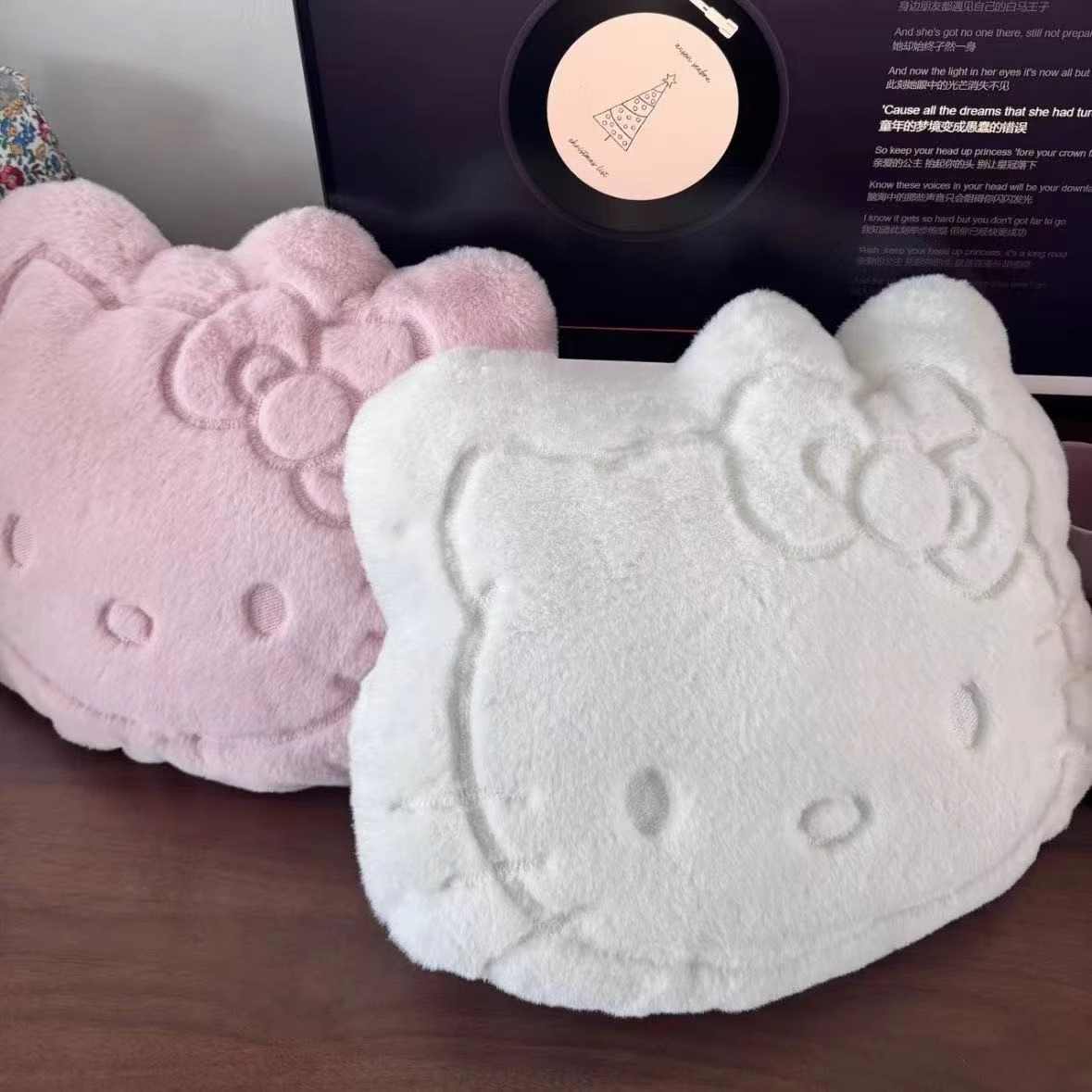 可爱KT猫抱枕毛绒玩具凯蒂猫大头靠垫少女心抱睡玩偶送女生日礼物