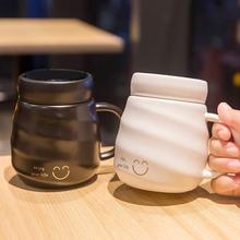 情侣陶瓷马克杯家用密封茶杯办公室喝水水杯新款2024女士带盖杯子