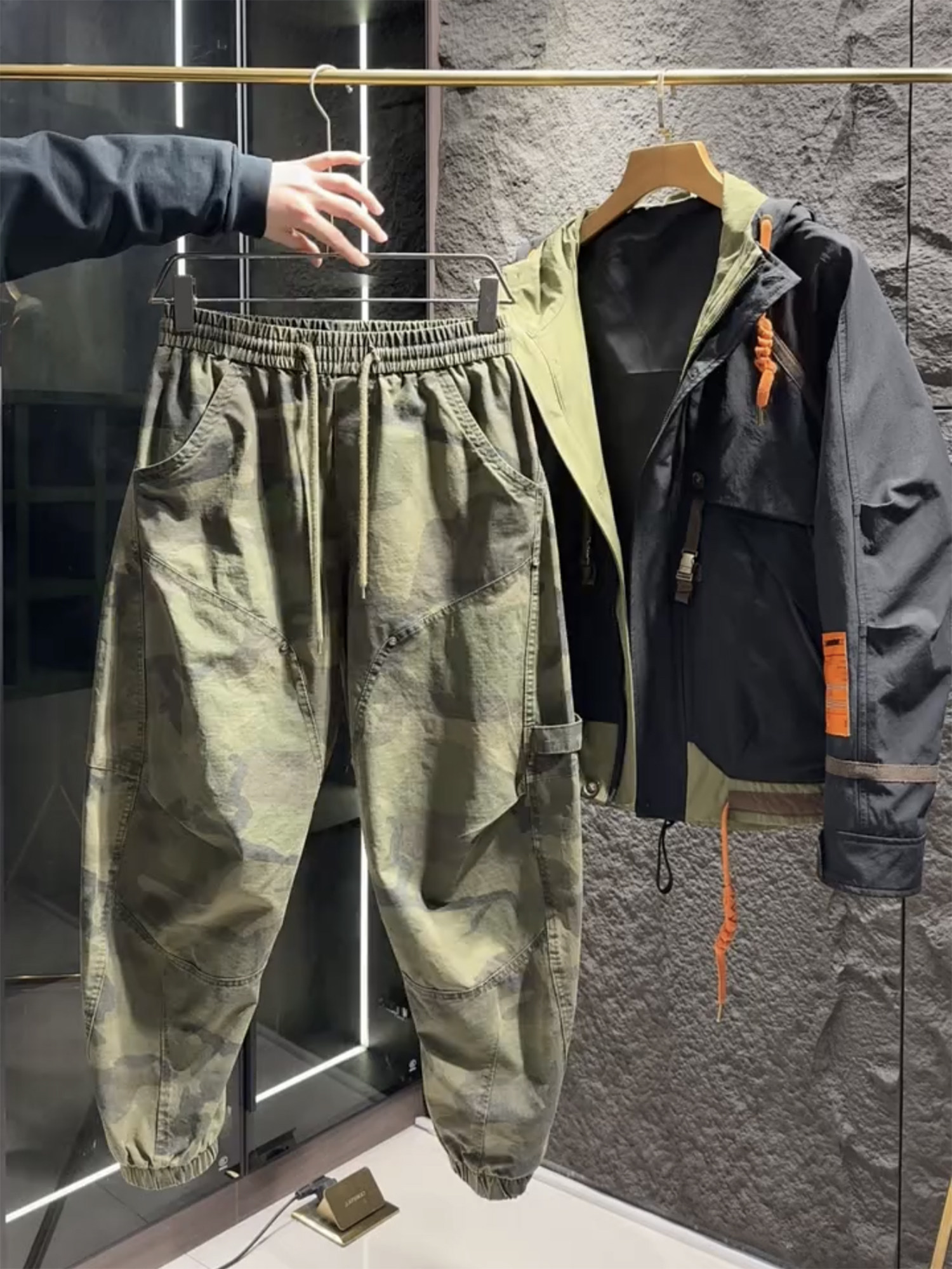 迷彩工装裤男士秋冬季美式覆古束脚运动裤子潮牌宽松哈伦休闲长裤