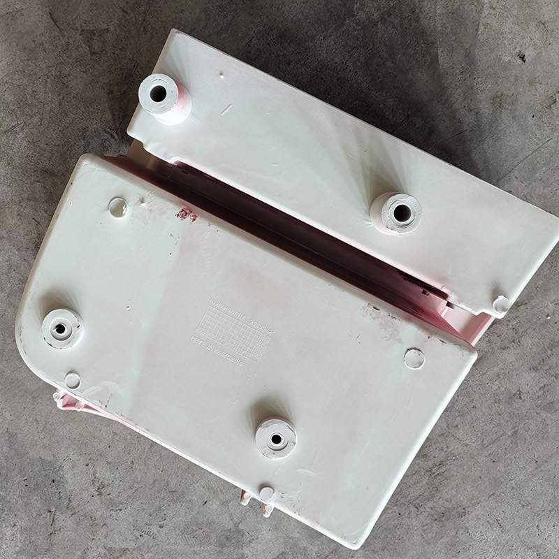 一汽J6右踏板5103022B50A红色FAW左踏板5103021B50A驾驶室外饰件