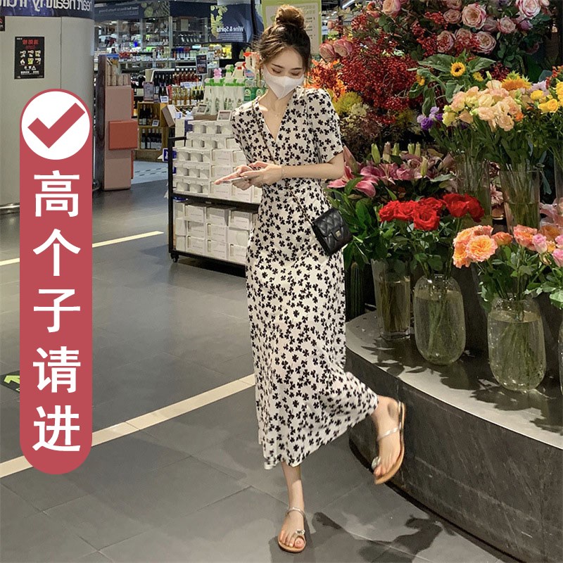 然然高个子女生连衣裙加长版175收腰长裙到脚踝超长气.质碎花修身