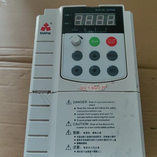 议价三品变频器SANVC-4T0015G/P维修