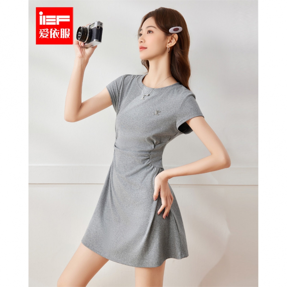 IEF/爱依服2025夏季新款韩系风简单大方时尚休闲好看的掐腰连衣裙