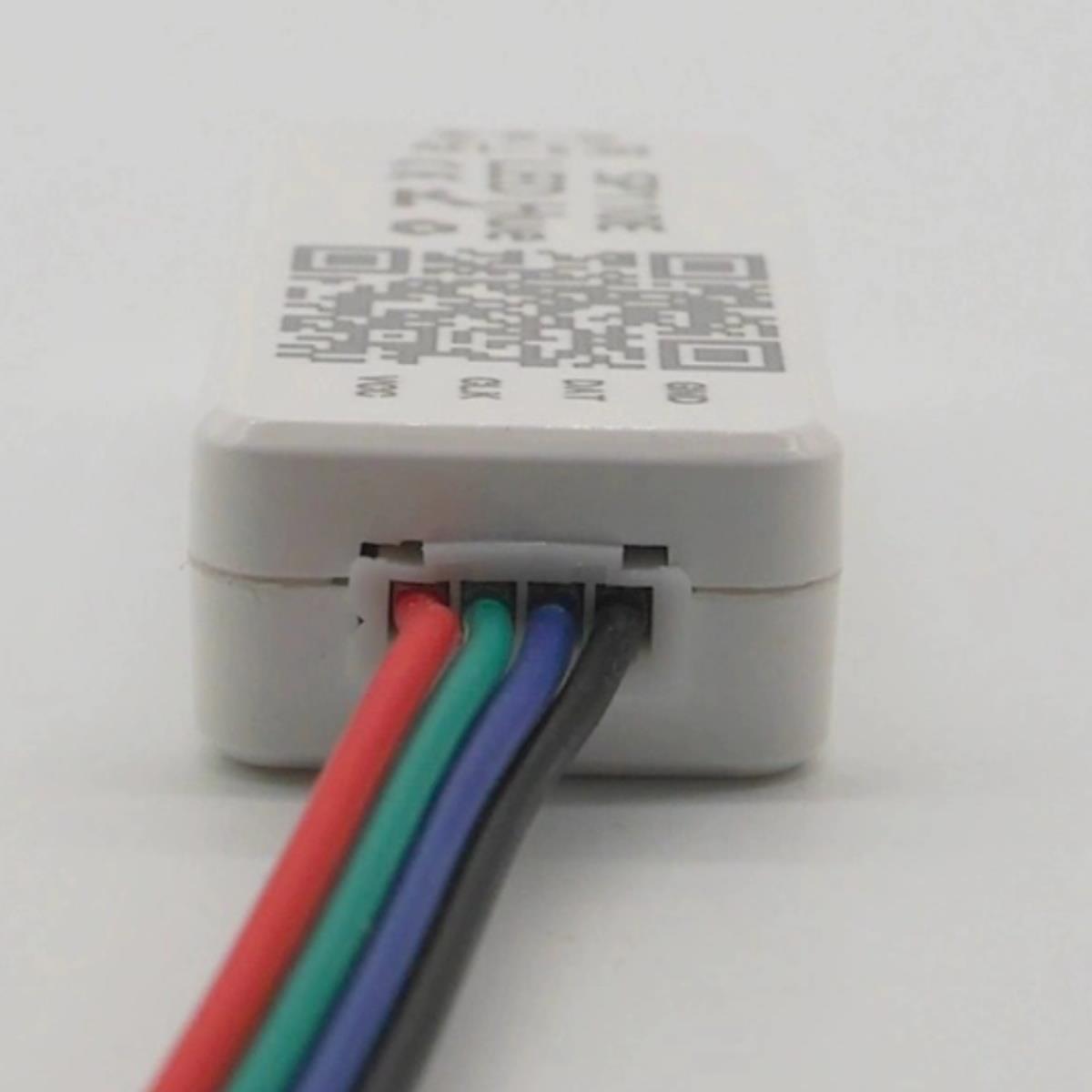 Sp110E全彩灯条蓝牙控制器Ws2812B灯条移动应用智能幻想控制器