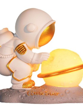 治愈太空人宇航员摆件生日创意礼物桌面车载内蛋糕装饰发光小夜灯