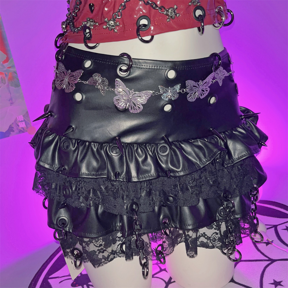 野涩猫*Y2K辣妹亚文化蕾丝铆钉链条千禧百搭小黑PU皮小众蛋糕短裙