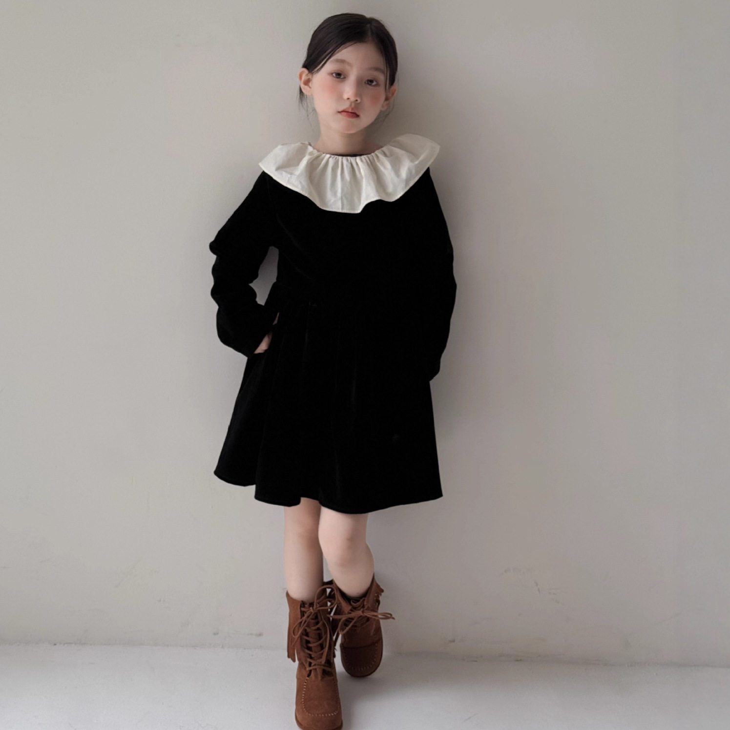 童连衣裙波拉冬款女童裙子女宝小黑裙韩版赫本风花边领丝绒连衣裙