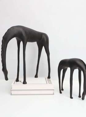 新中式创意关铸铁马摆件低头鹿板房玄客厅样书房家居软111装饰摆