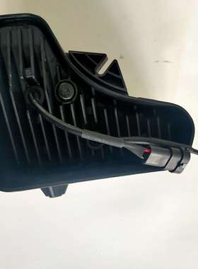 7251340山猫新款前大灯LED