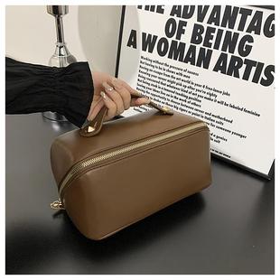 化妆包女大容量便携ins高级感网红2025新款旅行化妆品洗漱收纳袋