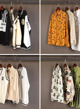 样板房衣帽间中大童男孩房衣服上衣衬衫软装陈列男童服饰合集衣柜