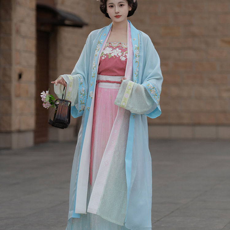 春秋天丝刺绣提花汉服褶裙