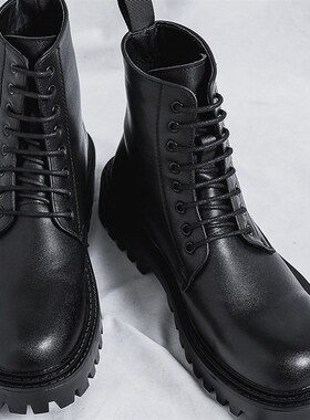 马丁靴男英伦风新款百搭厚底帅气机车靴潮百搭短靴12512-R