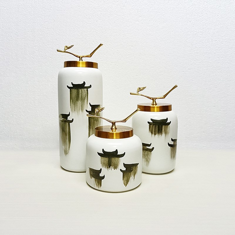 现代简约陶瓷花瓶摆件新中式花器样板房软装饰品带盖花瓶铜饰品
