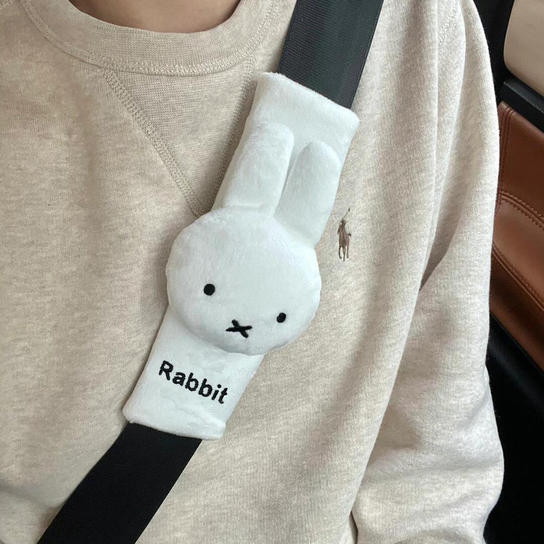 汽车安全带护肩套可爱米菲车载装饰换档把手套防磨衣服保护套四季