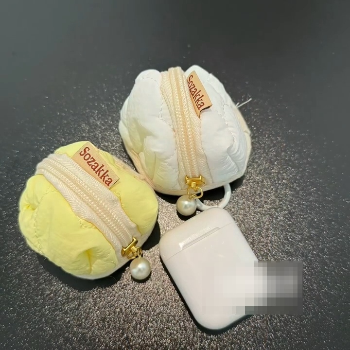 稀奇古怪的小零钱包女生迷你小众便携马卡龙色系蓝牙耳机收纳挂件