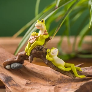 撑伞乘凉青蛙阳台庭院花园鱼缸布置装饰摆件创意仿真动物造景摆设
