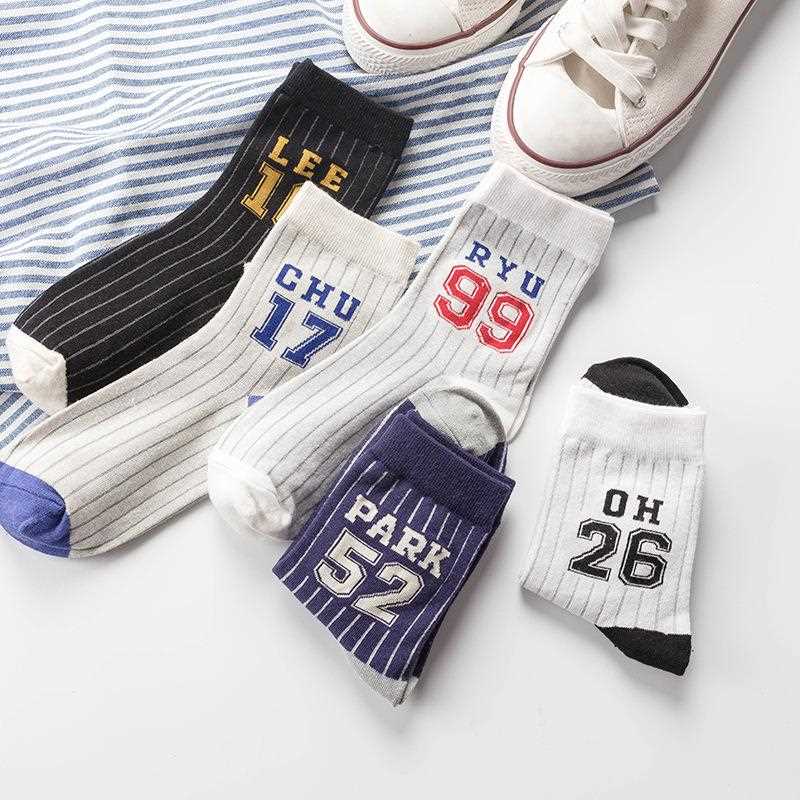 直销新款2019ins秋冬新品女棉袜 数字竖条运动风中筒女袜街头潮流