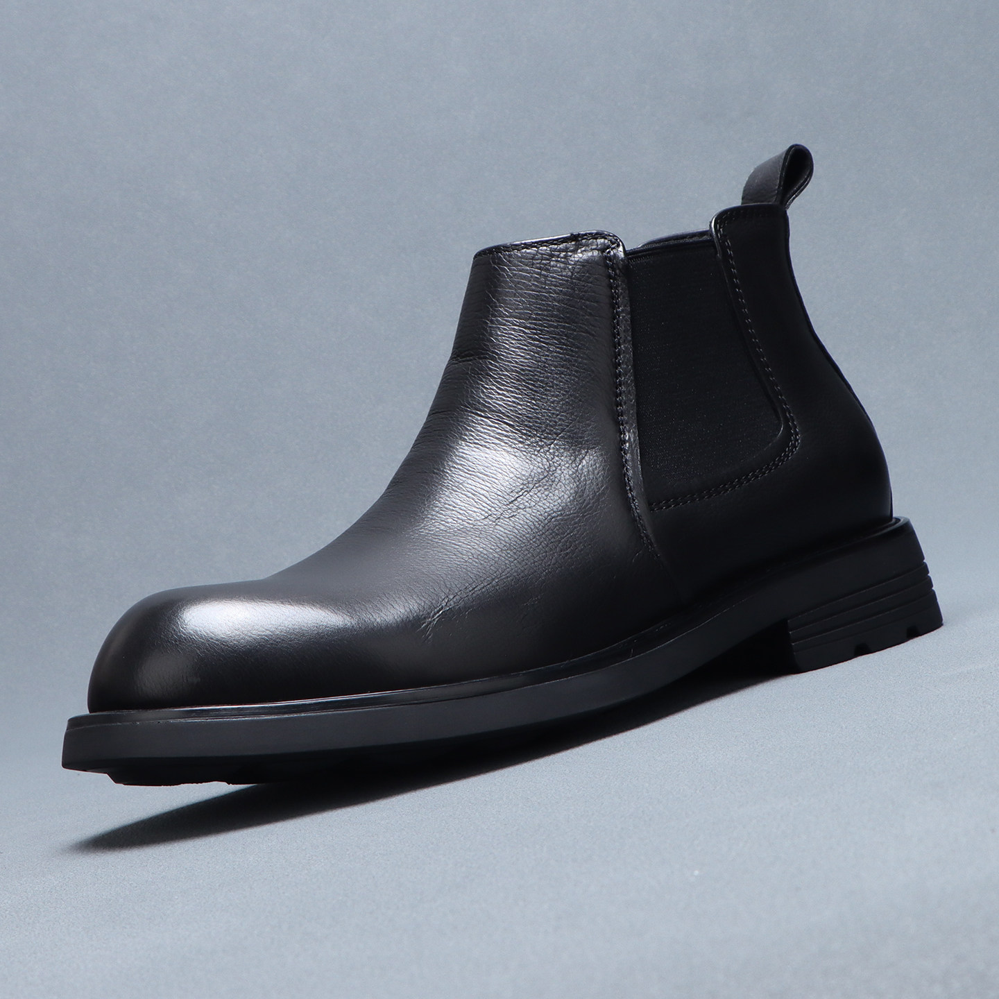 梵狮奴真皮切尔西靴男款2025新款黑色百搭休闲高帮皮鞋男短筒靴子