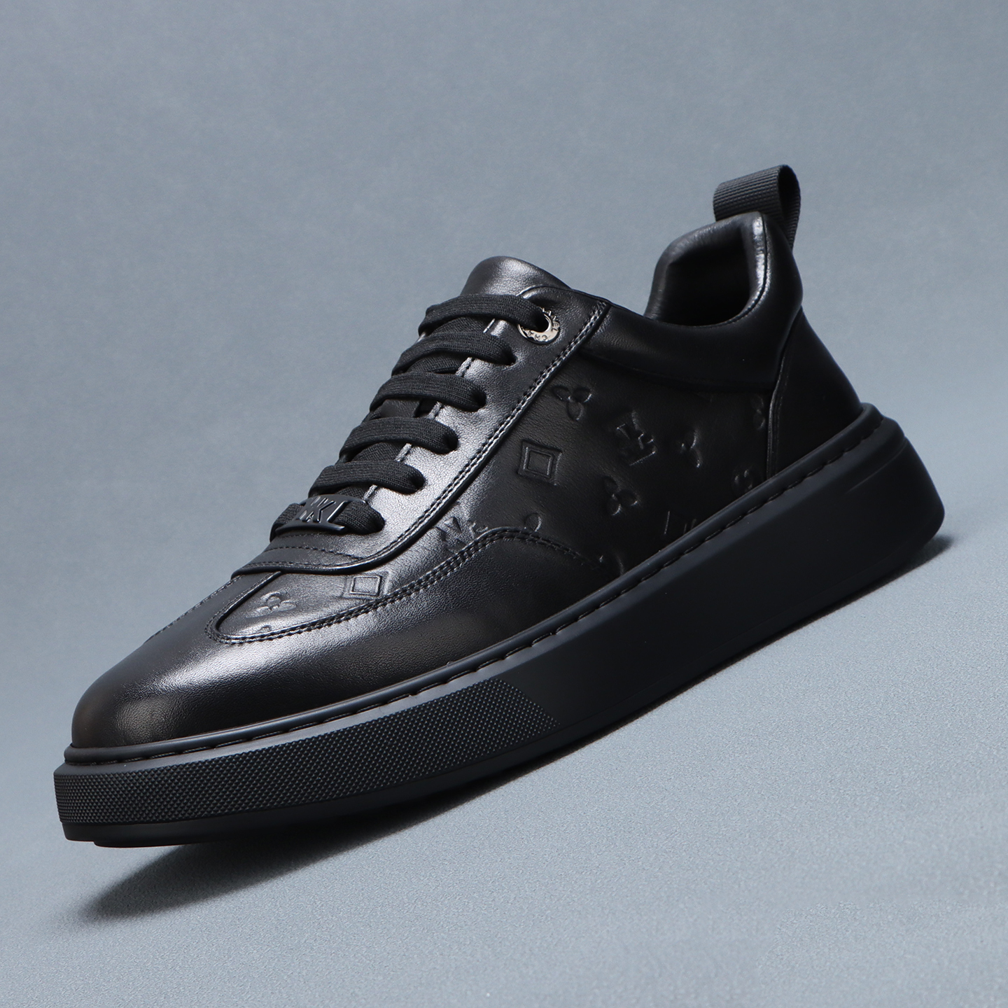 梵狮奴2025新款秋季休闲板鞋男士