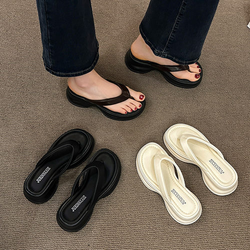 黑色网红超火厚底人字拖鞋女夏外穿2025新款增高防滑高级感凉拖鞋