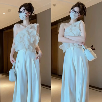 法式别致设计感斜肩荷叶边辣妹短款绝美无袖上衣高腰阔腿裤两件套