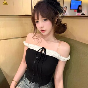 韩里韩气设计感上衣女夏季 独特绝美性感辣妹露肩显瘦短袖 t恤小衫