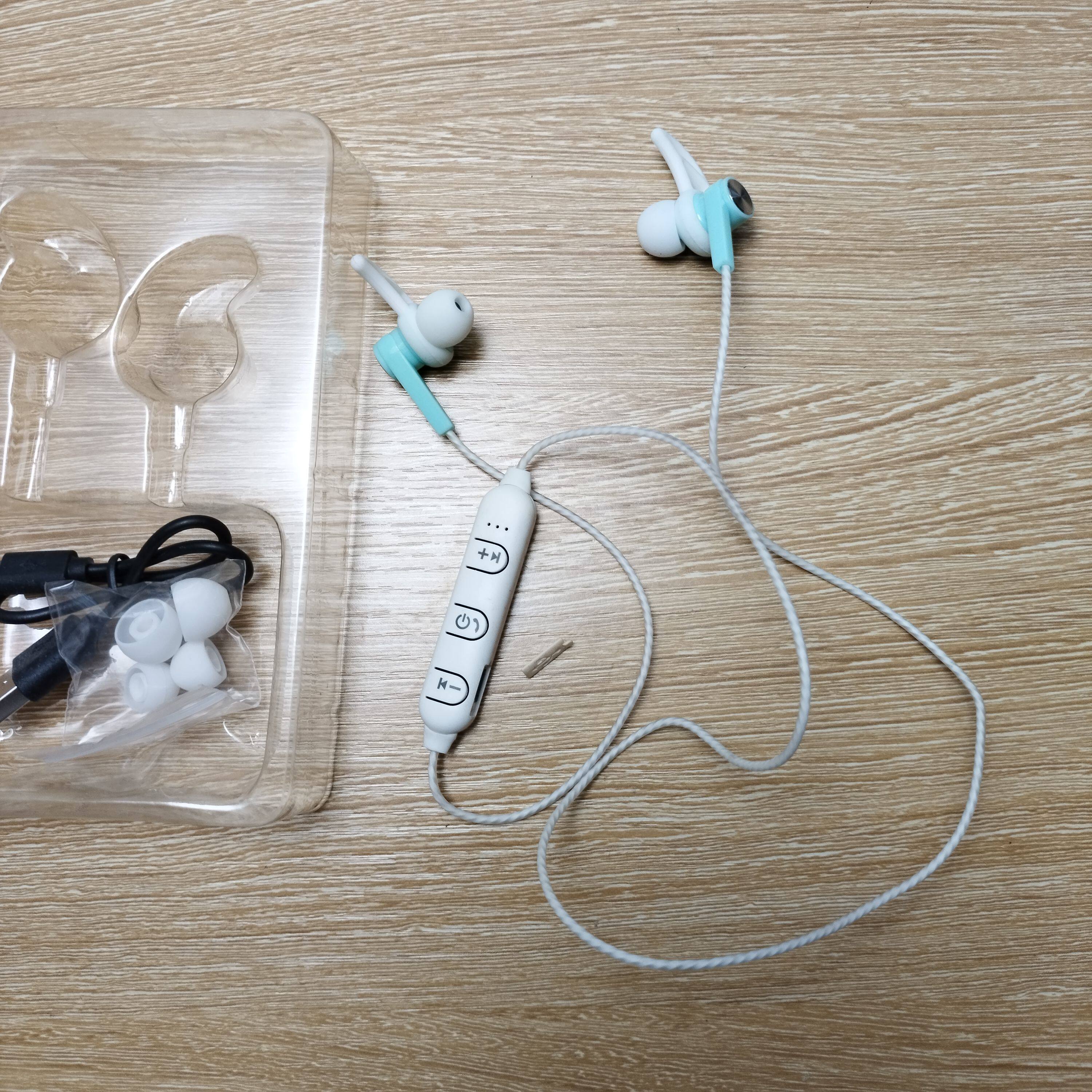 蓝牙运动耳机 老化黏手充不进电 原盒库存未使用 拆线 DY