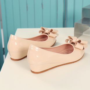 小码女鞋31 32 33单鞋2021春季新款百搭漆皮瓢鞋坡跟内增高豆豆鞋