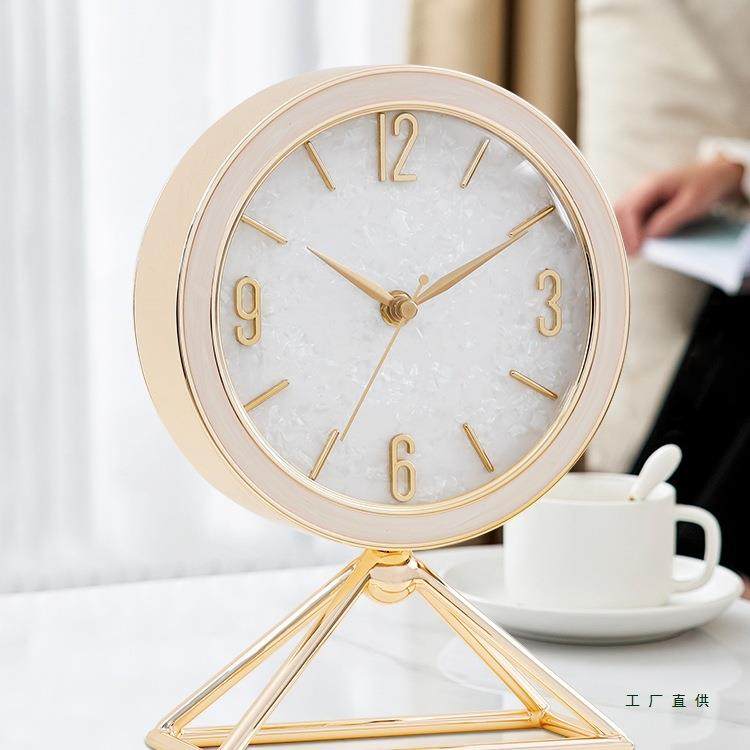 轻奢现代简约座钟创意时尚客厅家用钟表台钟金属静音台式时钟摆钟,电子元器件市场,集成电路（IC）,淘宝优惠券,粉丝福利购,淘宝优惠卷