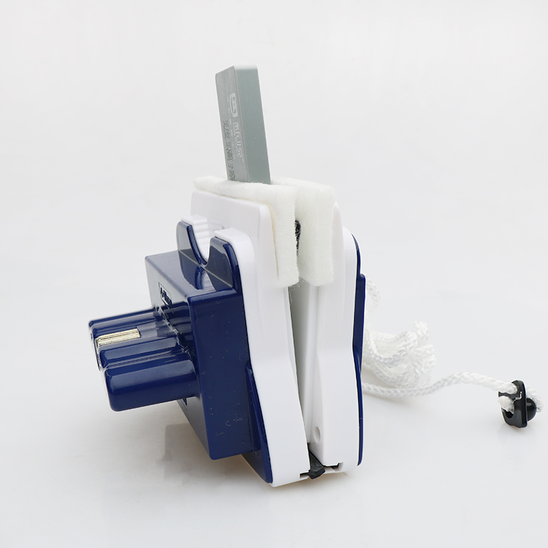 双面玻璃器不小心吸到一起撬开工具锤子敲入拧开工具打开玻璃器