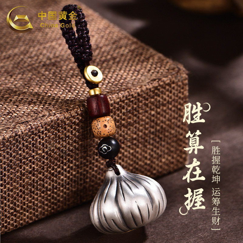 中国黄金胜算在握手把件足银挂坠图片