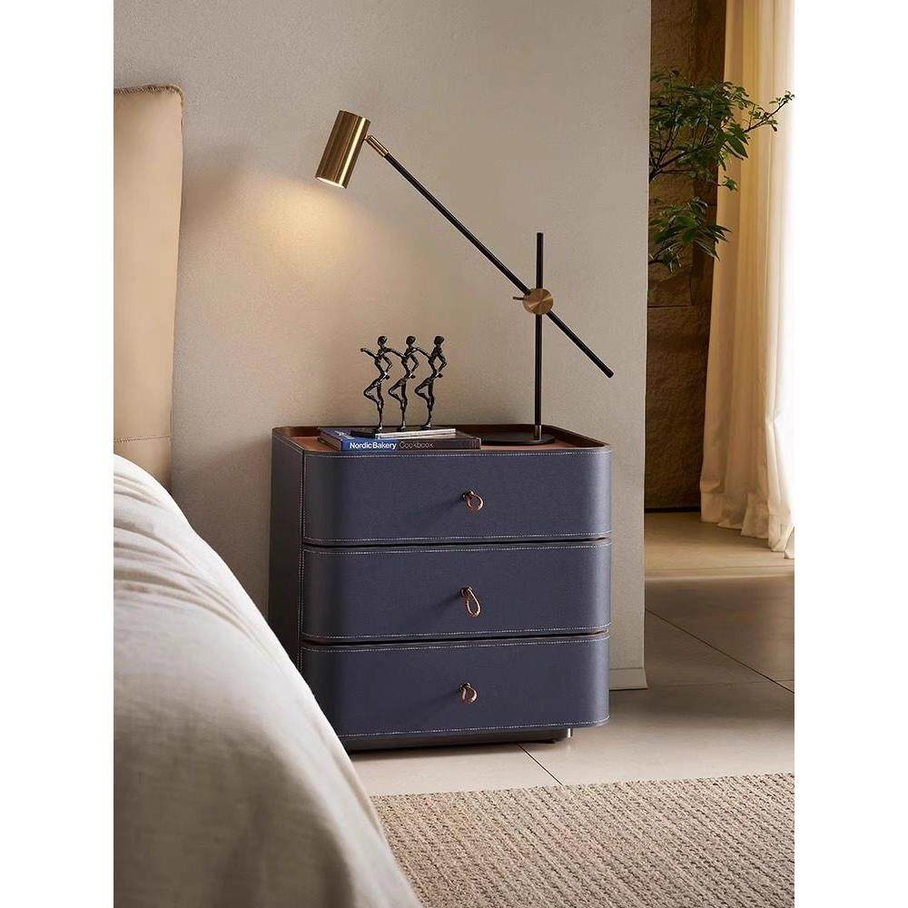 意式极简床头柜马鞍皮轻奢储物卧室设计师高级感主卧床边柜边几柜,住宅家具,床头柜,淘宝优惠券,粉丝福利购,淘宝优惠卷