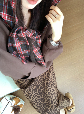 Joeyoo秋冬设计感豹纹半身裙女2025新款高腰垂坠感超好看咖色裙子