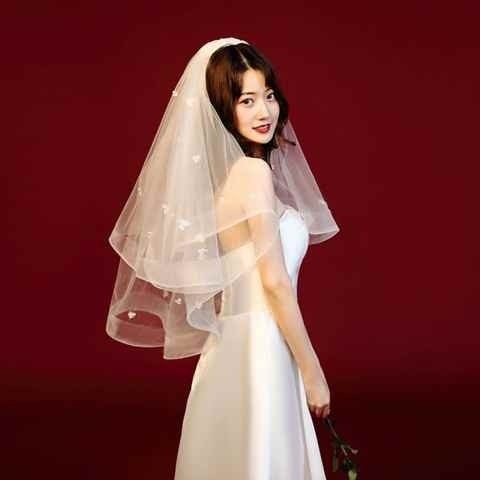 新娘头纱2020新款百搭拍照道具中长款蓬蓬纱多层拍照头纱ins少女