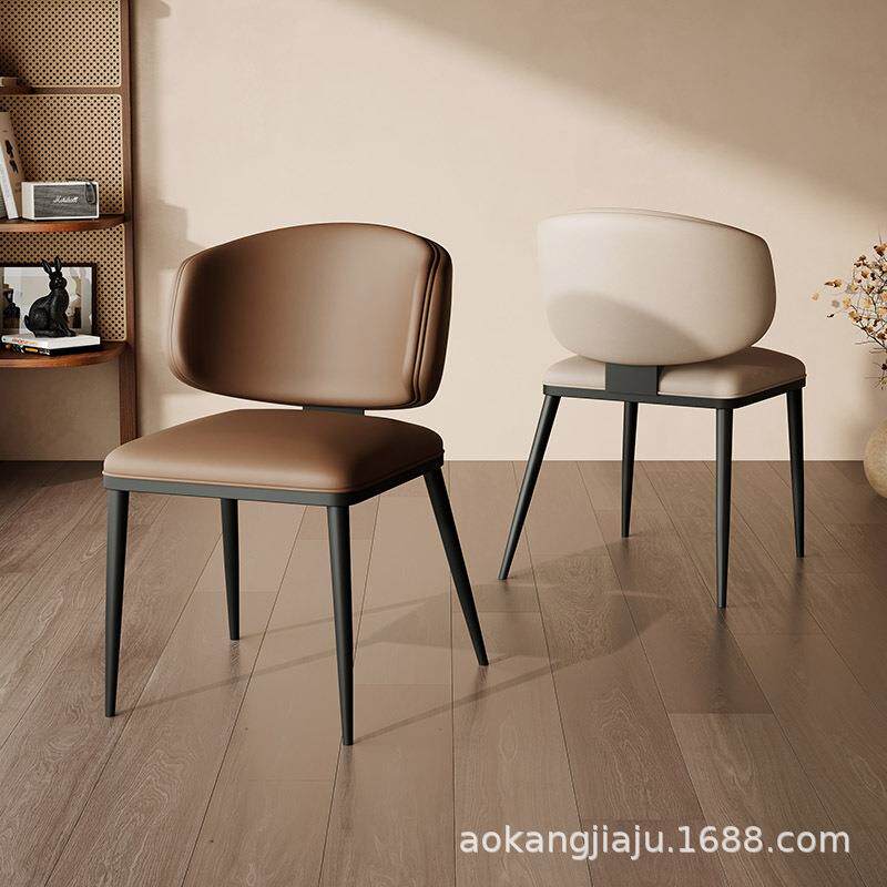 意式极简餐椅家用2026新款设计师椅子靠背轻奢高级酒店餐厅餐桌椅