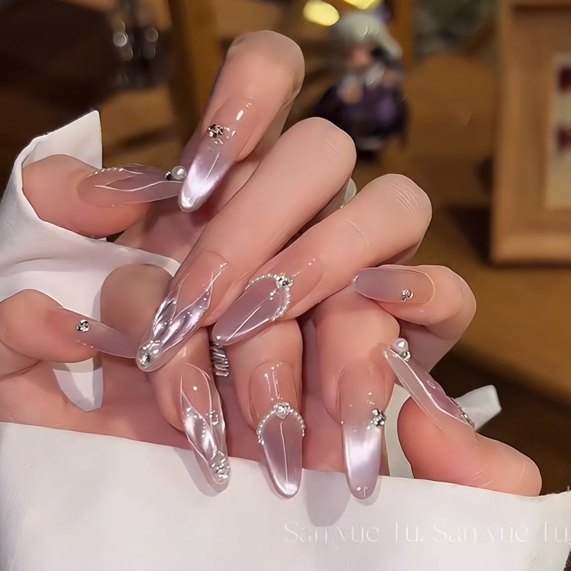 纯手工索菲亚人鱼尾紫色猫眼