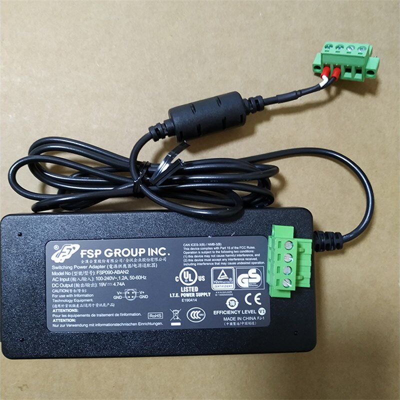 研祥PPC-1261V 1561V工业平板电脑工控机电源适配器四芯端子19V4A