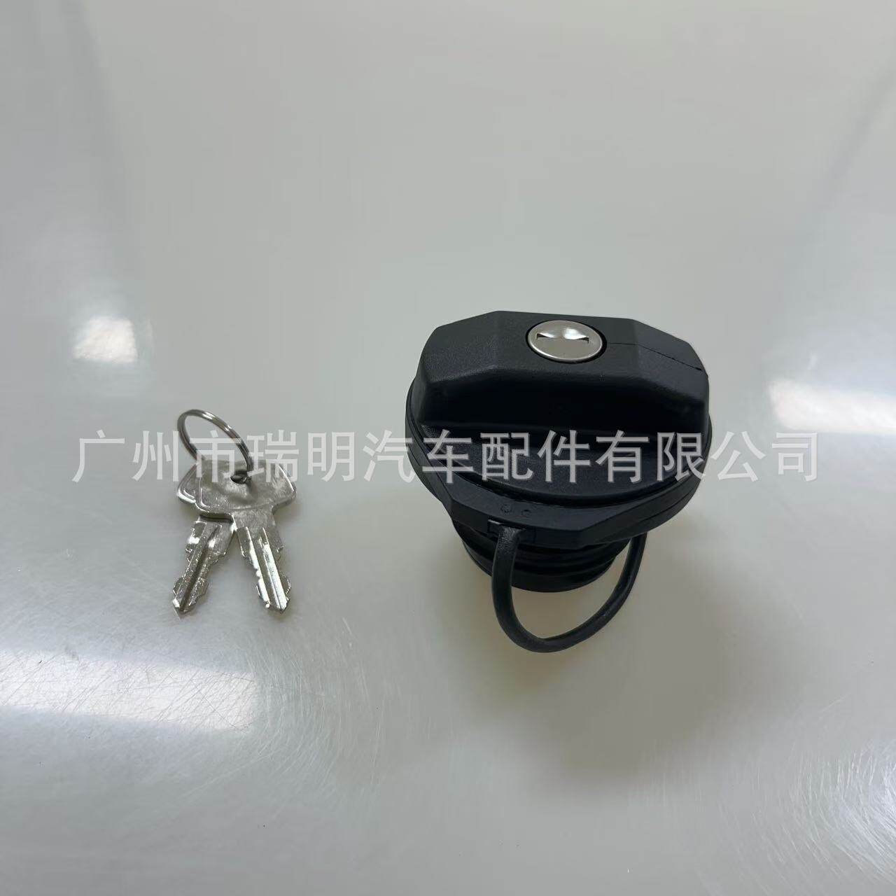 路虎卫士油箱密封盖带锁