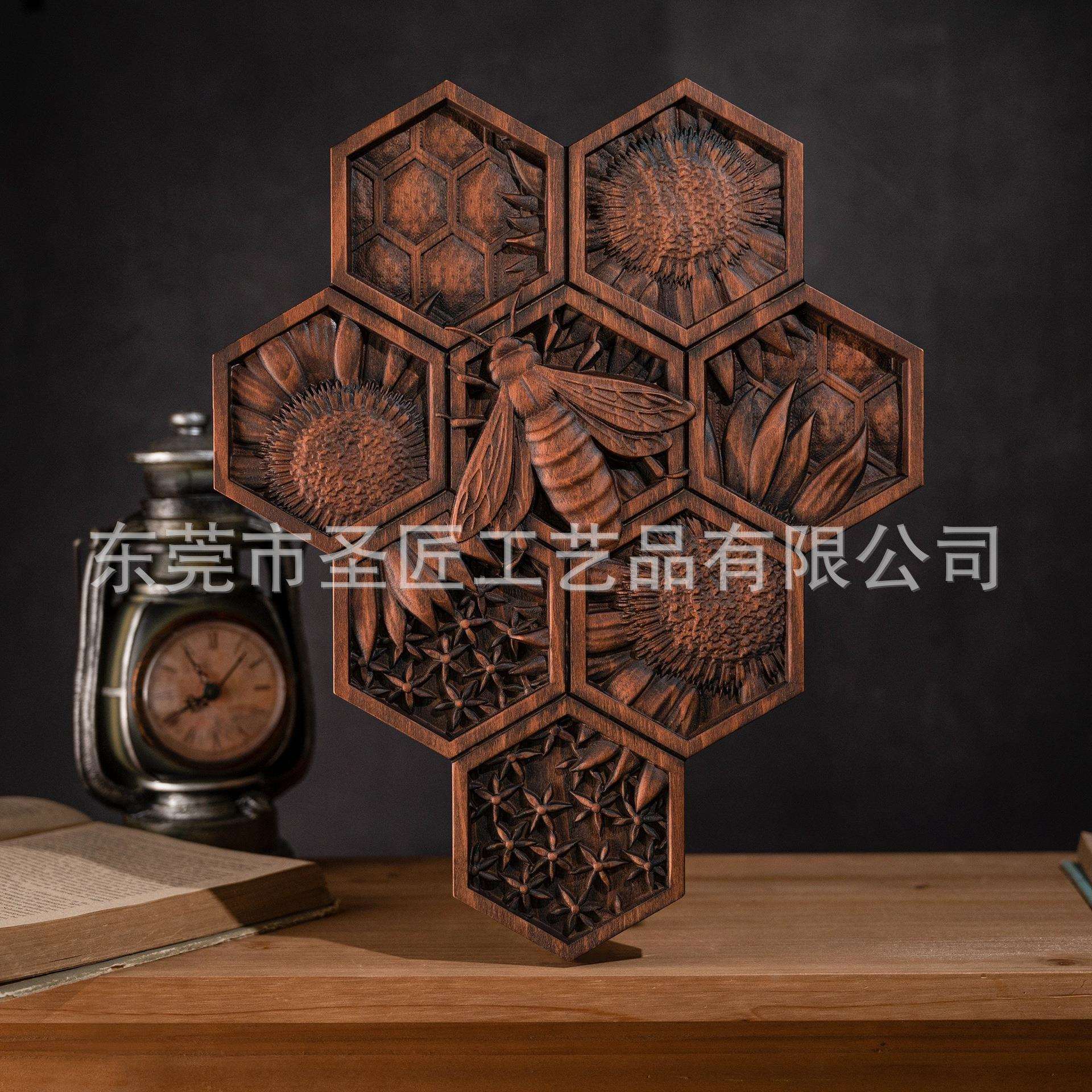 新款蜂巢工艺品挂件创意木质装饰品浮雕蜜蜂木雕装饰挂件实木挂匾