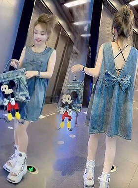 小个子时尚百搭连衣裙女2024夏季新款蝴蝶结设计感双肩牛仔背带裙