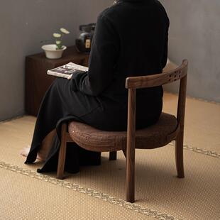 新中式胡桃木可折叠简蒲团椅外约飘窗椅高端弦月折叠户便携座椅茶