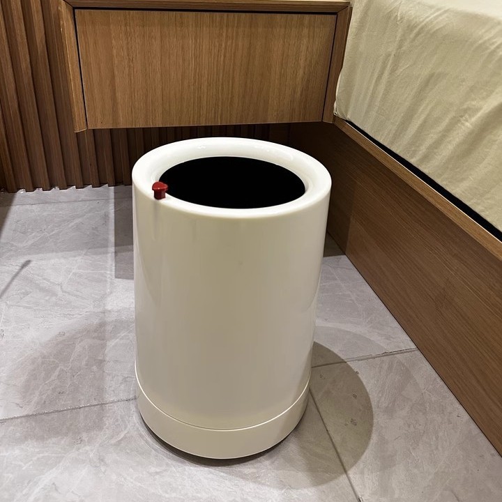 垃圾桶家用2025新款客厅大号厨房大容量厕所卫生间高颜值卧室无盖