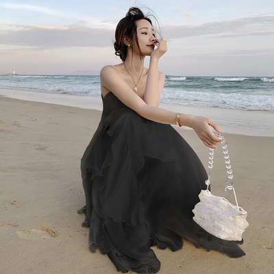沙滩裙女黑色吊带裙仙女裙子三亚旅行泰国旅游穿搭海边度假连衣裙