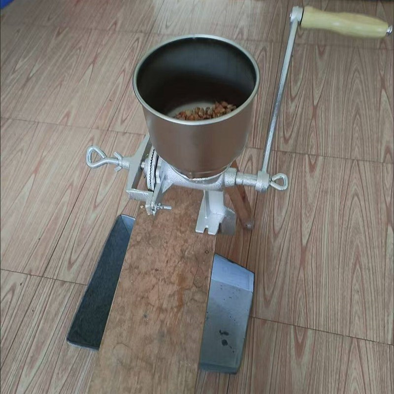 热销家用手摇小型研磨机辣椒玉米五谷核桃粉碎机养殖场鸡饲料研磨