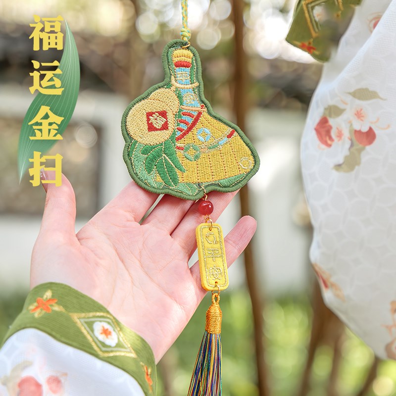 热销端午节艾叶香囊空袋簸箕扫把香包汉服随身车挂刺绣驱蚊五彩绳